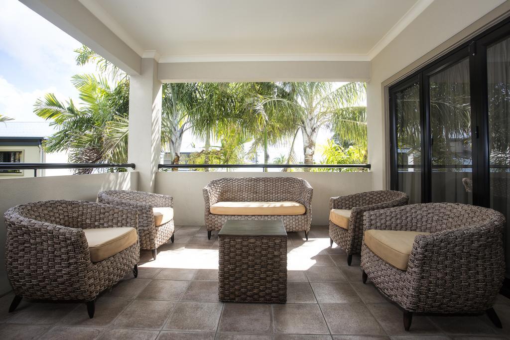 Coral Cay Resort Макай Екстериор снимка